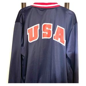 Retro looking USA sweater